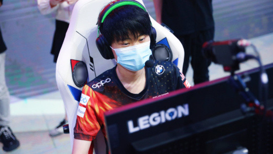 防守的收缩 防守的收缩