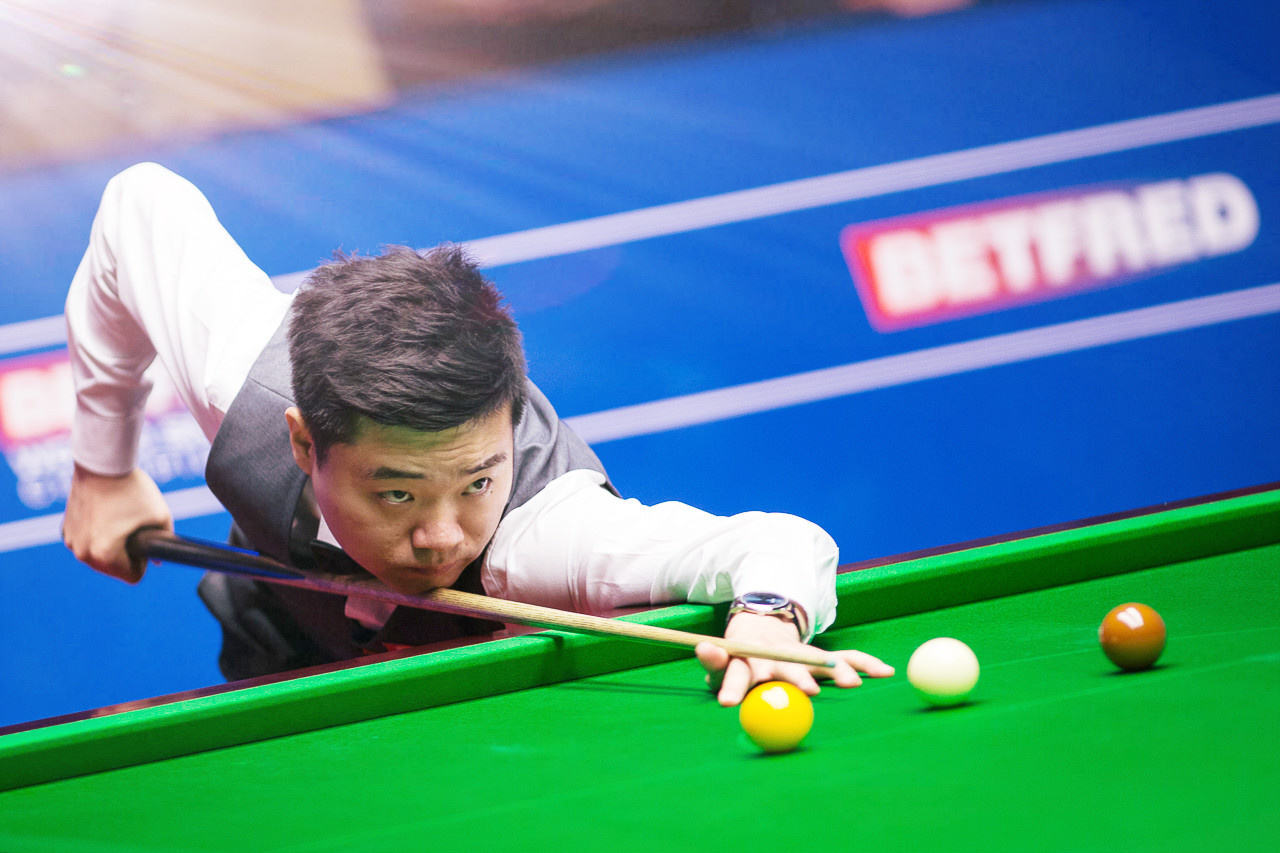 力的公众人 力的公众人